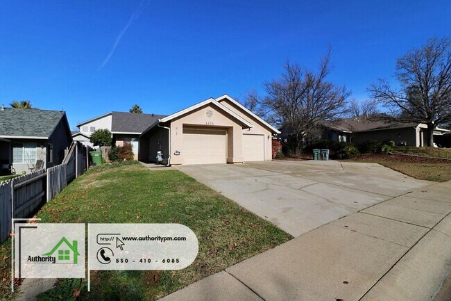 Foto del edificio - 4575 Lynbrook Loop. Central Heat, Central ...