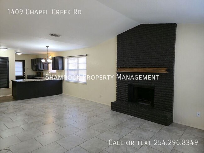 Building Photo - Chapel Road Area Duplex