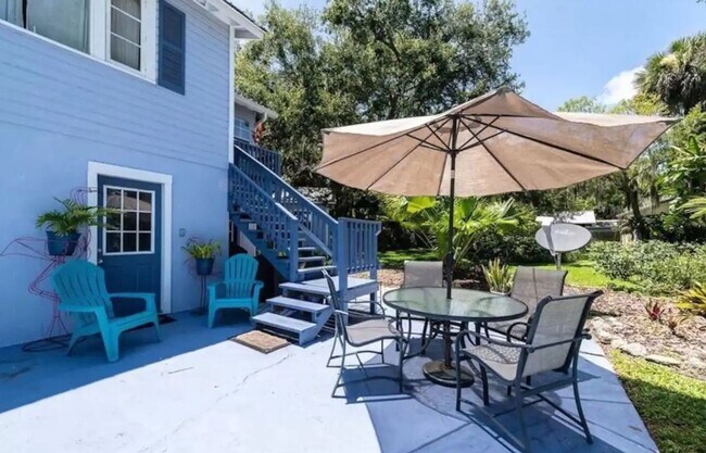 Foto del edificio - Charming Carriage House