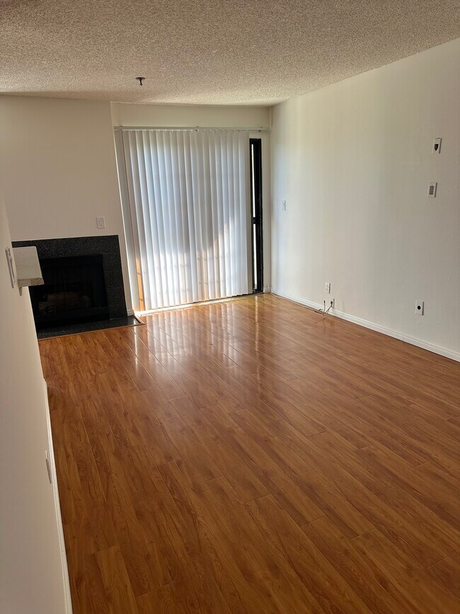 Foto del edificio - 10939 Morrison St
