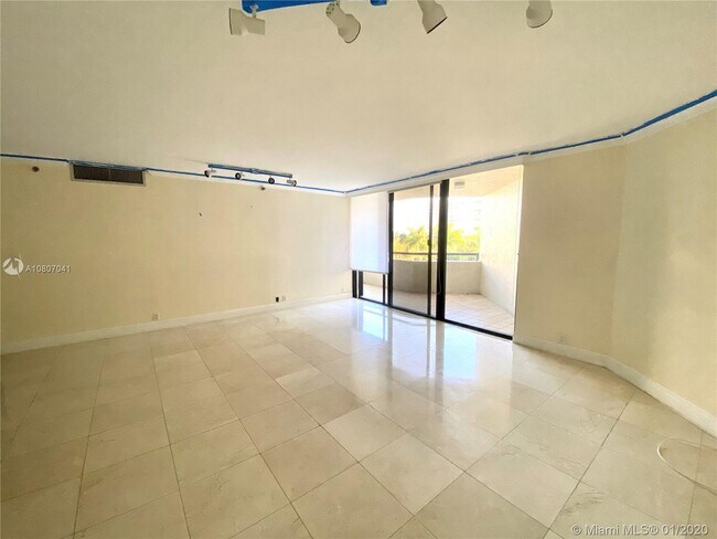 Foto del edificio - 170 Ocean Ln Dr
