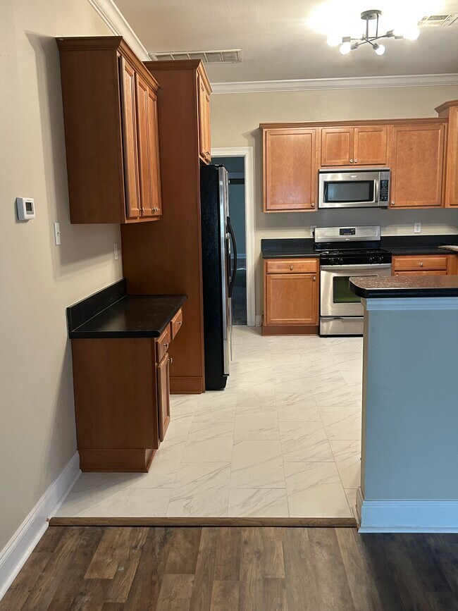 Photo - 828 Hidalgo St Townhome