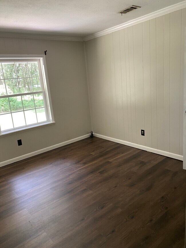 Foto del edificio - 6858 Roundup Ln
