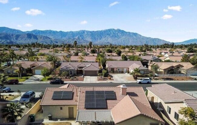 Foto del edificio - 37772 Hollister Dr