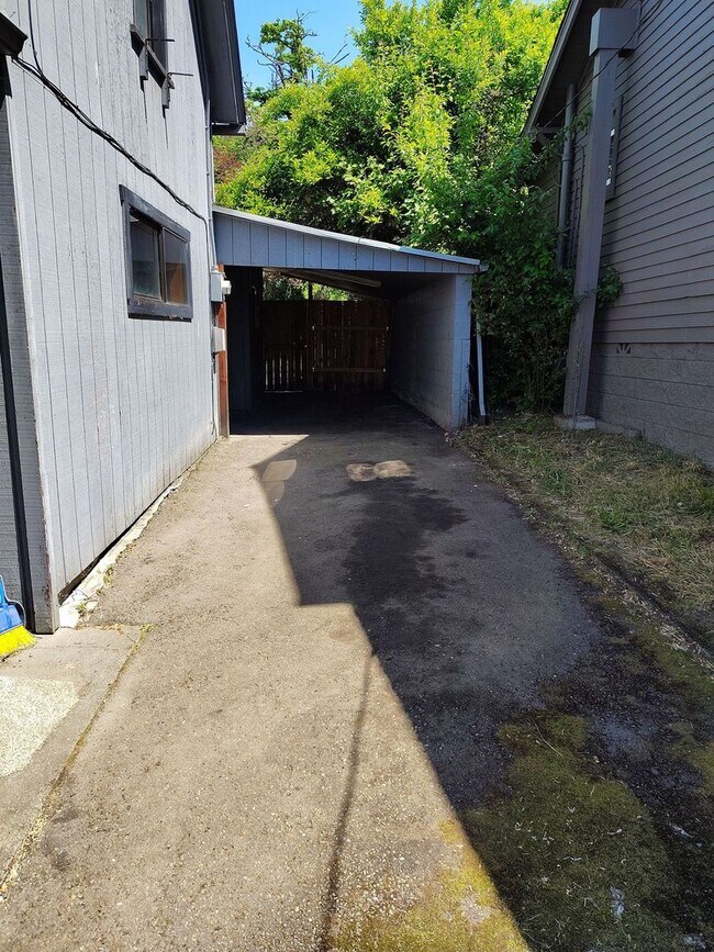 Foto del edificio - Great 2-bedroom home close to downtown