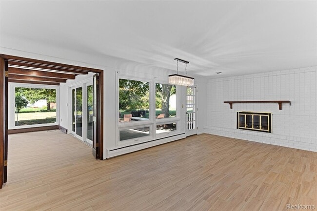 Building Photo - 3765 Ruthland Rd