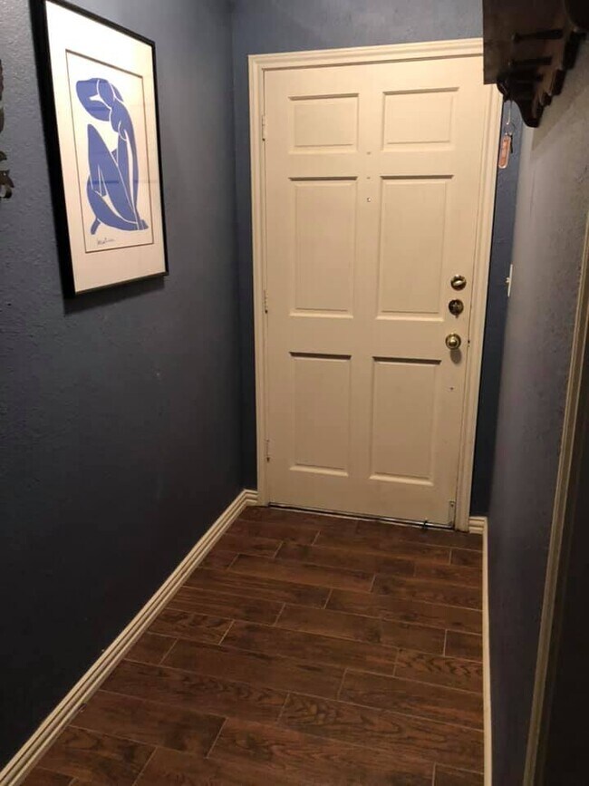 Entrada - 133 Blanco St