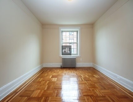 Foto del edificio - 83-09 35th Ave