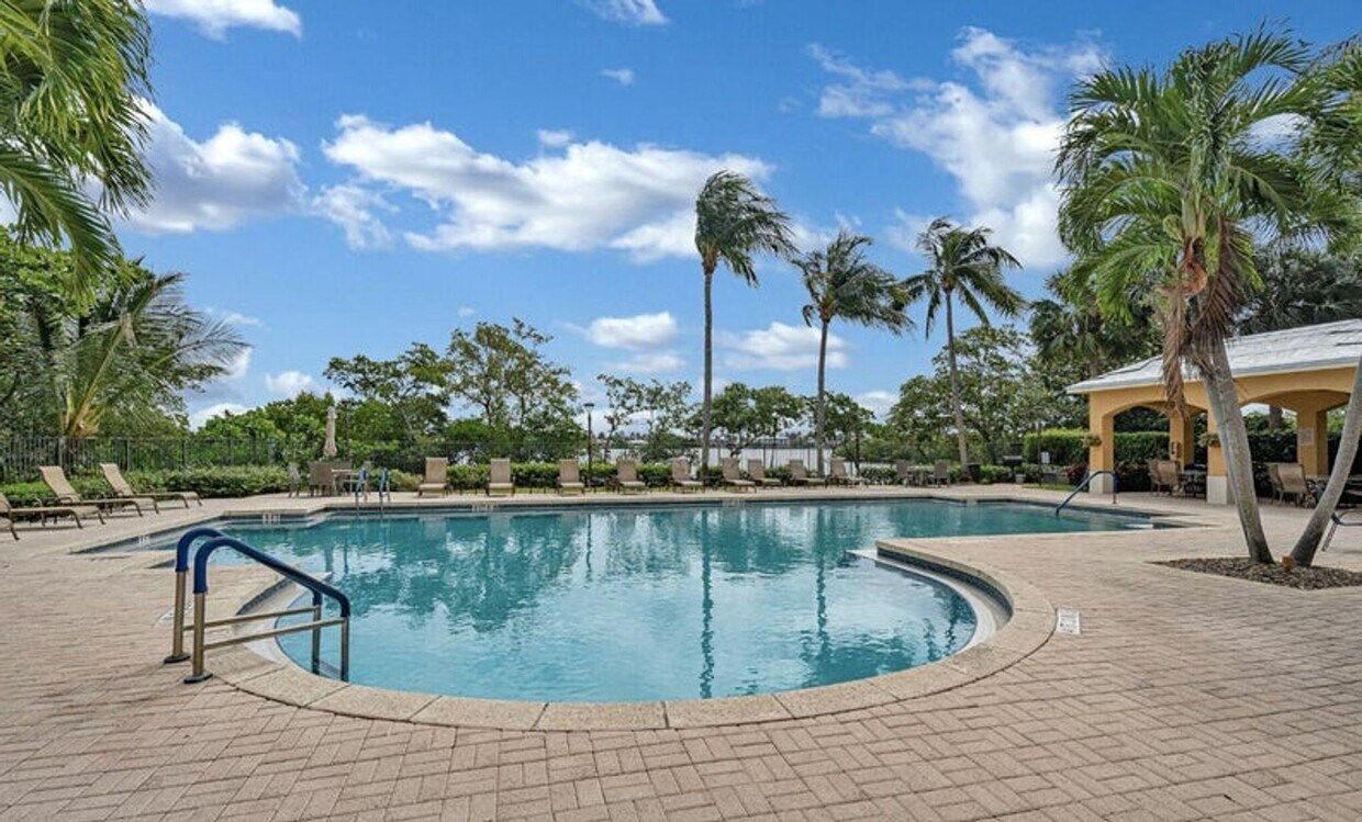 Photo - 200 Scotia Drive 305, Hypoluxo, FL 33462