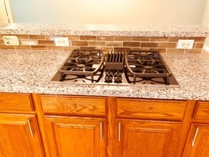 Building Photo - 2510 Carriage Ln