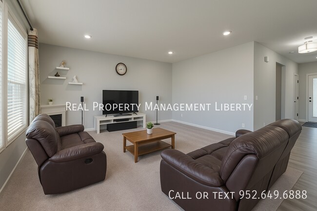 Foto del edificio - 7426 Ridge Creek Trl