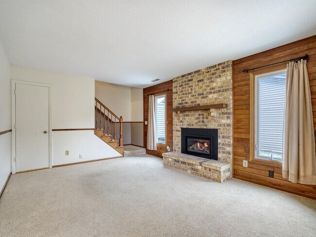 Building Photo - 4711 Anne Point