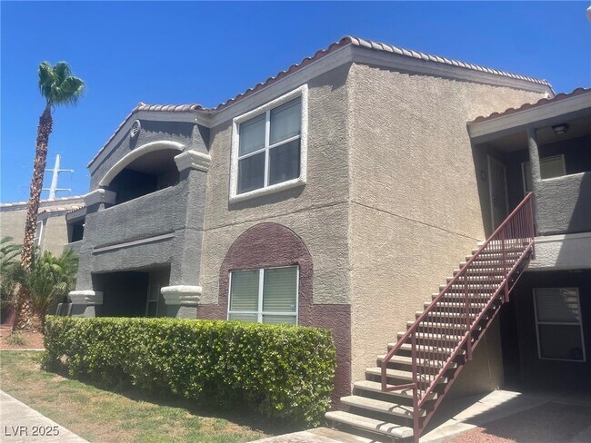 Foto del edificio - 5055 W Hacienda Ave