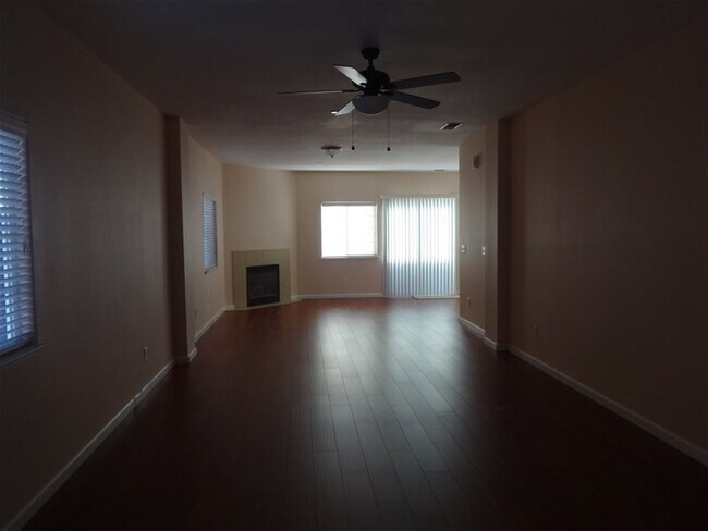 Building Photo - 337 Hetherington Cir