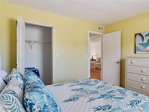 Building Photo - 6300 South Pointe Blvd