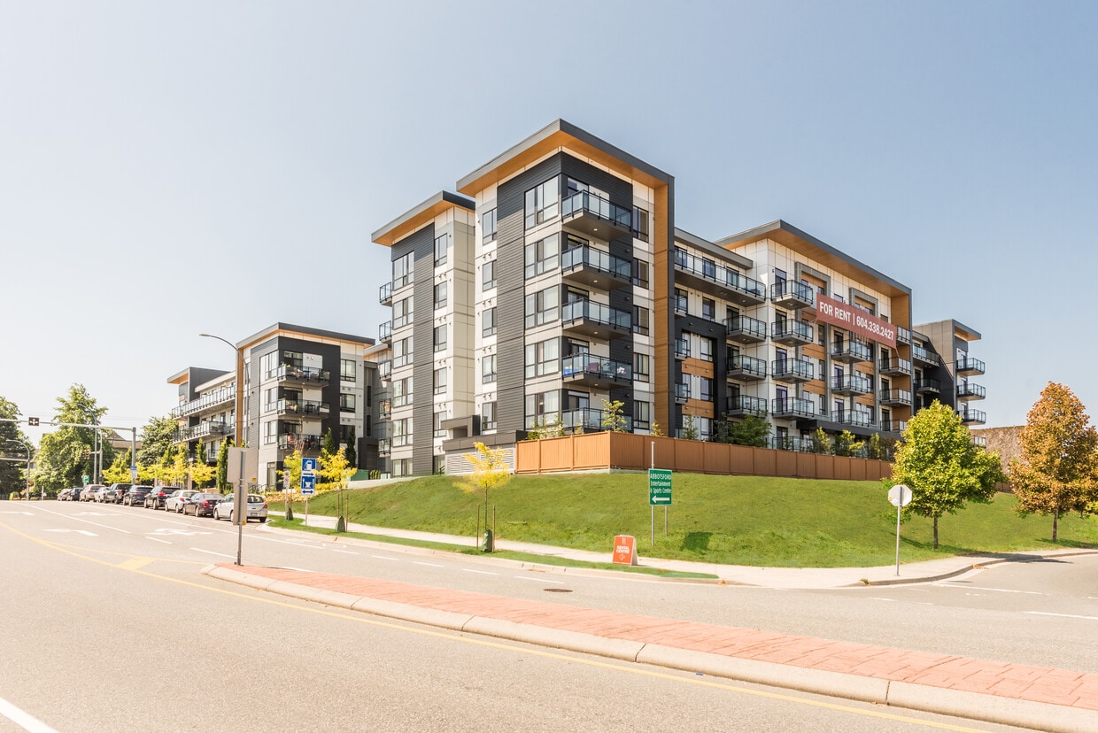 The Rex Apartments 33633 King Rd Abbotsford, BC