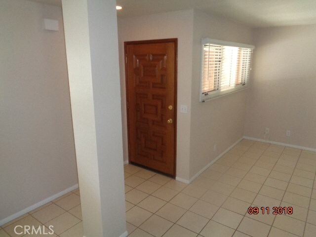Building Photo - 38184 Oaktree Loop