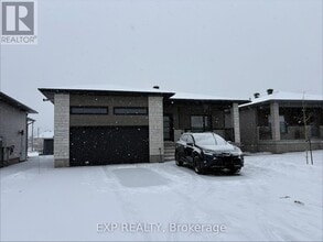 Building Photo - 225 Cypress St