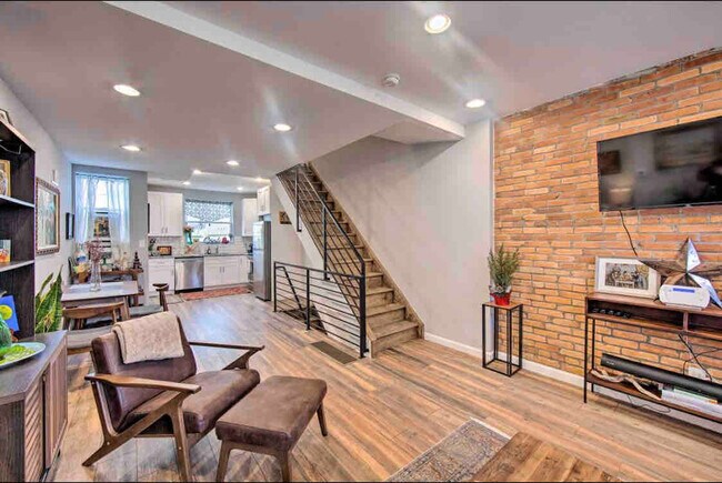 Foto del edificio - 1538 S Capitol St