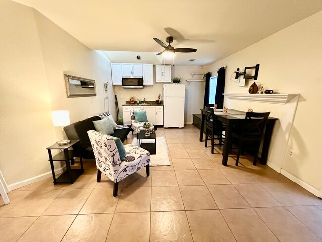 Photo - 29058 Ruus Rd Apartment