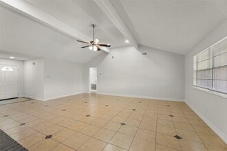 Building Photo - 12402 Jaguar Dr