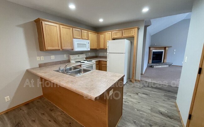 Foto del edificio - 3806 W Montclair St