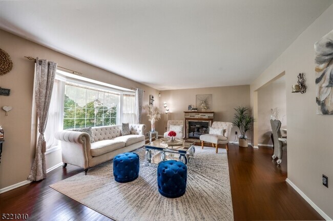 Foto del edificio - 5 Snowdrift Dr