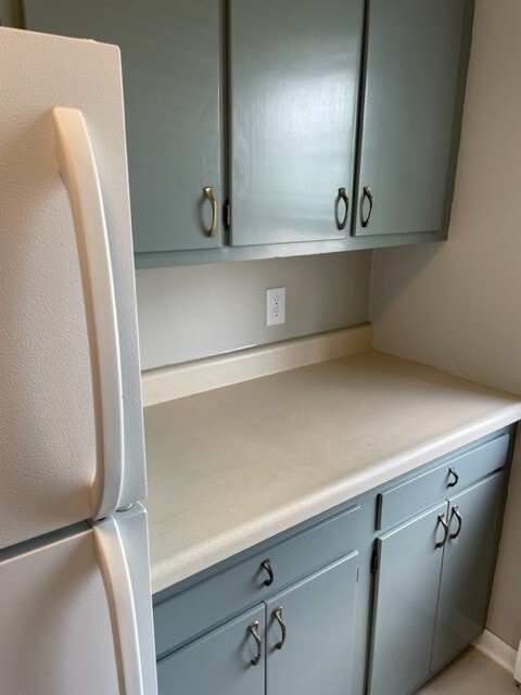 Foto del edificio - 915 Country Club Dr