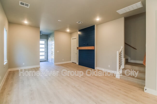 Building Photo - 2545 NW 131st St