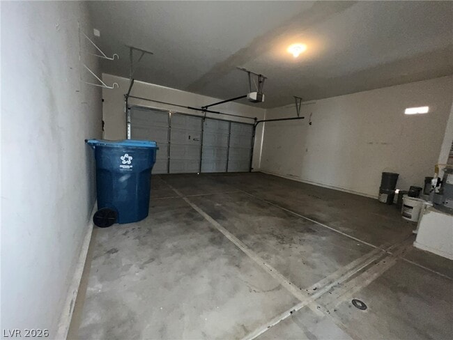 Building Photo - 10780 Valencia Hills St