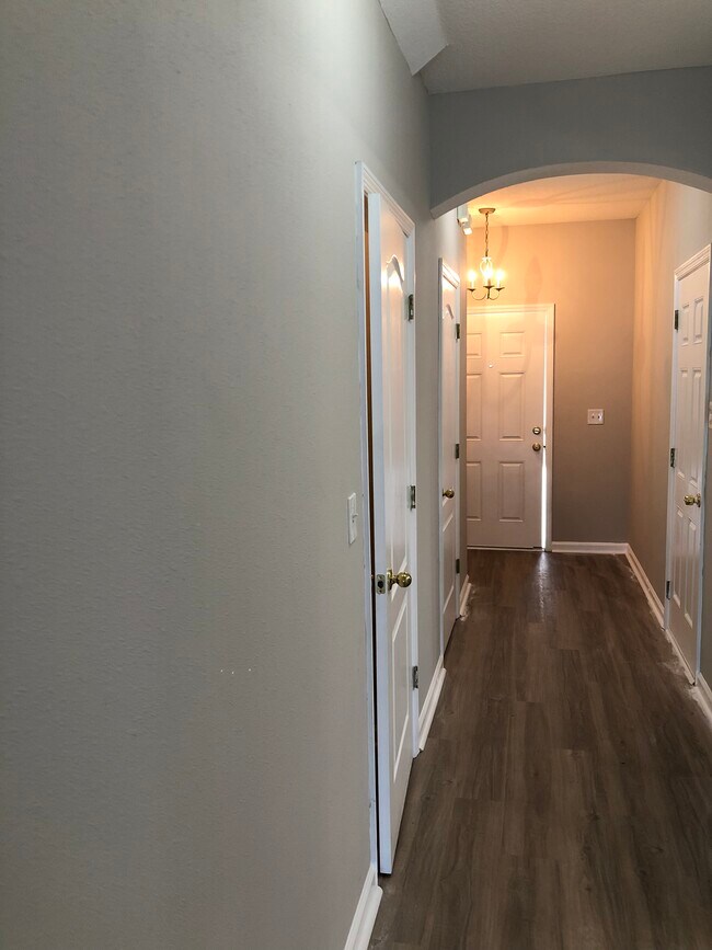 Building Photo - 1738 Biscayne Bay Cir