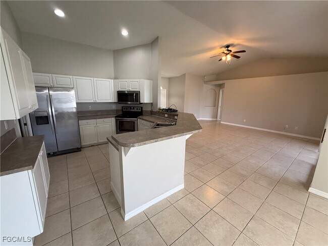 Foto del edificio - 709 SW 31st St