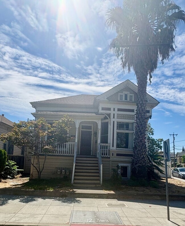 Building Photo - 446 W San Fernando St