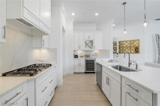 Building Photo - 16374 Viansa Wy