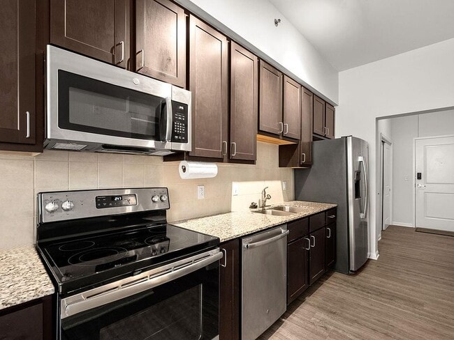 Kitchen - 100 E Washington St