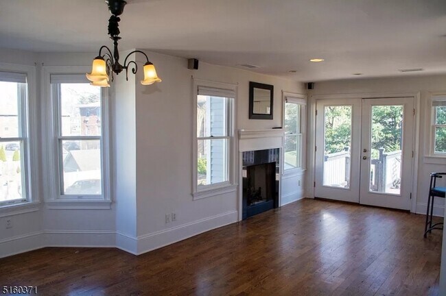 Foto del edificio - 34 Franklin Ave