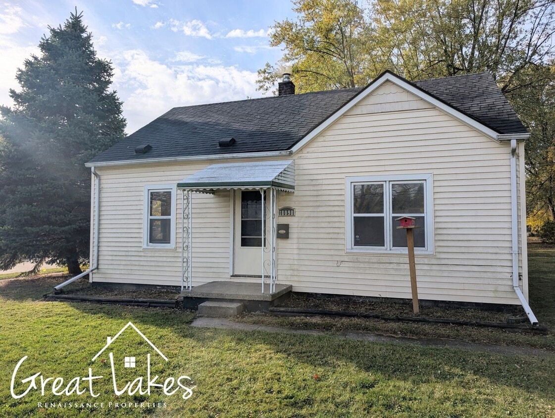 Foto principal - Beautiful 2 Bedroom 1 Bathroom now availab...