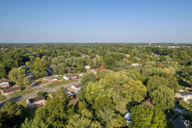 The typical Fox Meadow Farm home has three to four bedrooms and at least a partial basement.