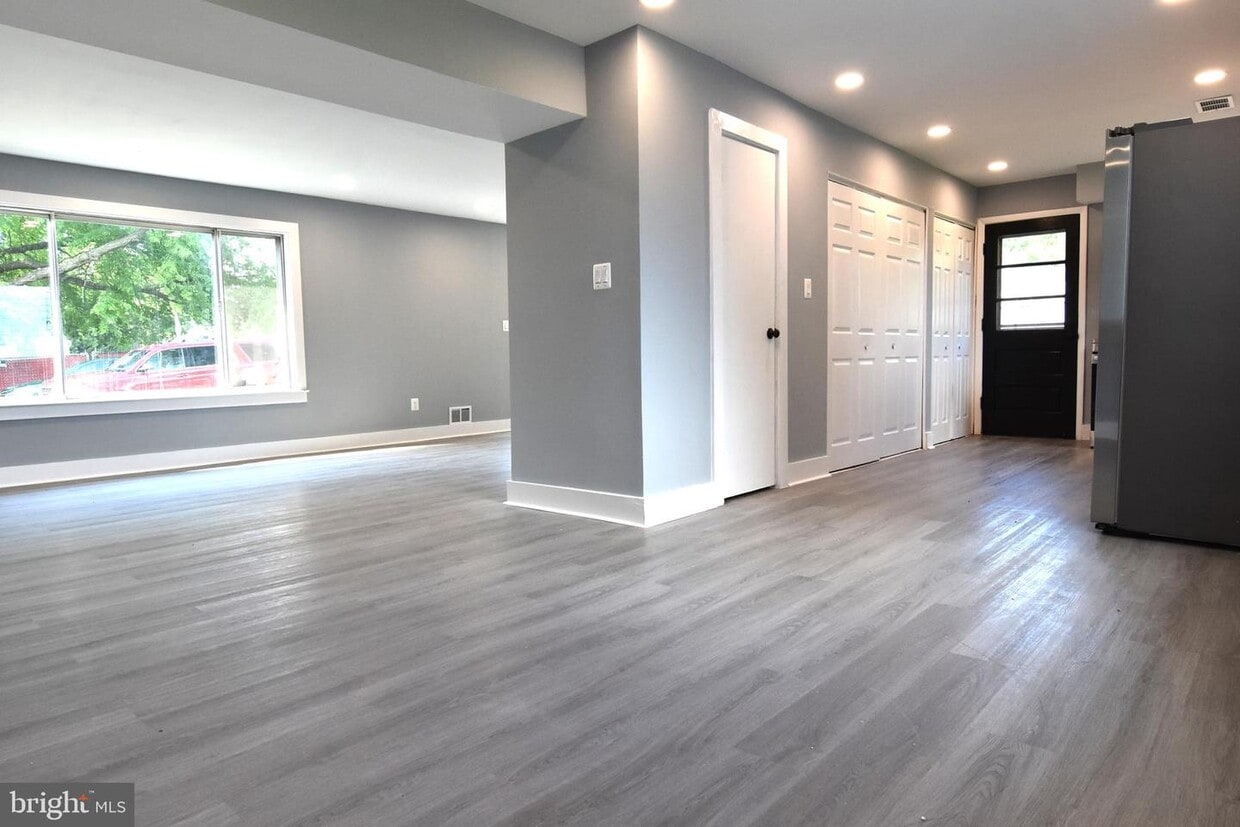 7783 Fox Ct, Pasadena, MD 21122 House for Rent in Pasadena, MD