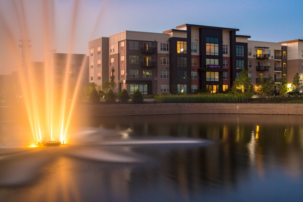 Arrive Glenview Apartments at 2550 Waterview Dr Northbrook, IL