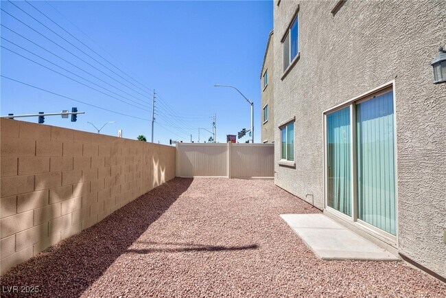 Foto del edificio - 4313 Harristown Dr
