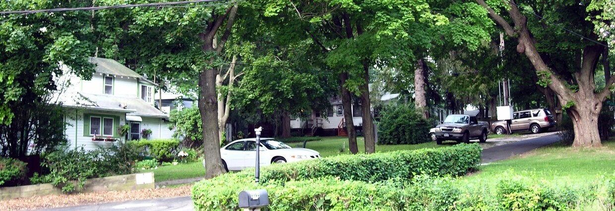 Primary Photo - 3163 Lexington Ave