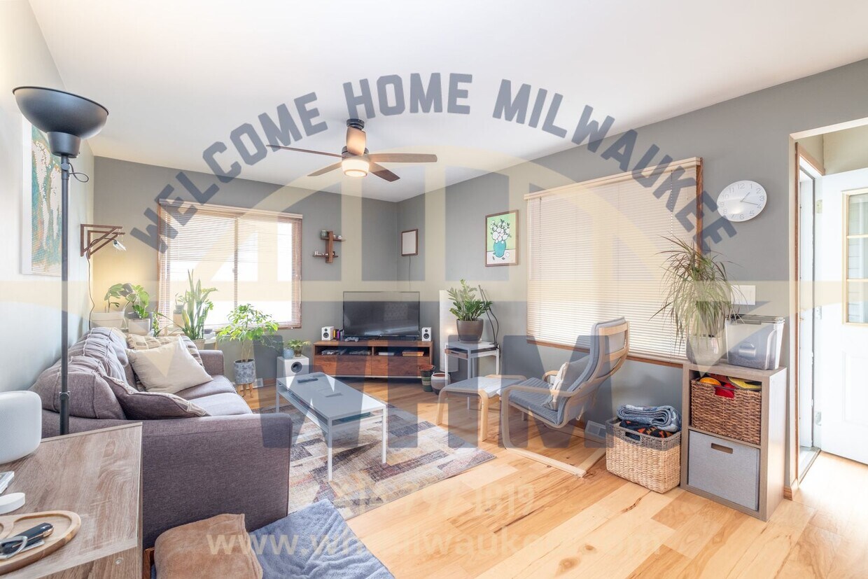 Primary Photo - COMING SOON! Welcome Home to this 3 Bedroo...