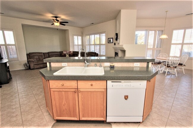 Foto del edificio - 1771 Arrow Wood Ct