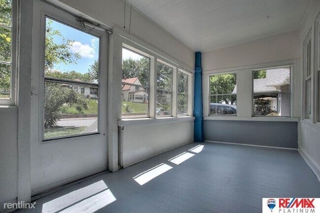 Building Photo - 4 br, 2 bath House - 4204 Pacific St