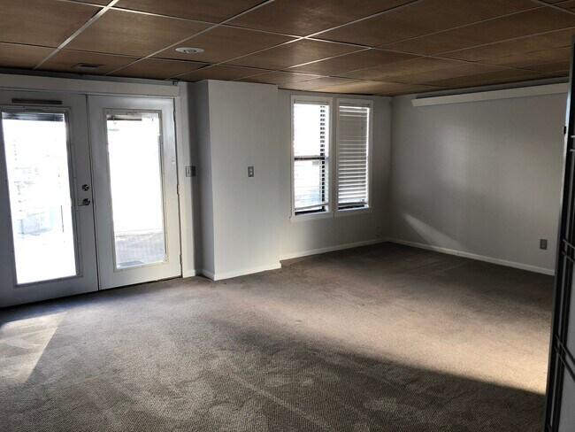 Building Photo - 5005 Grand Avenue