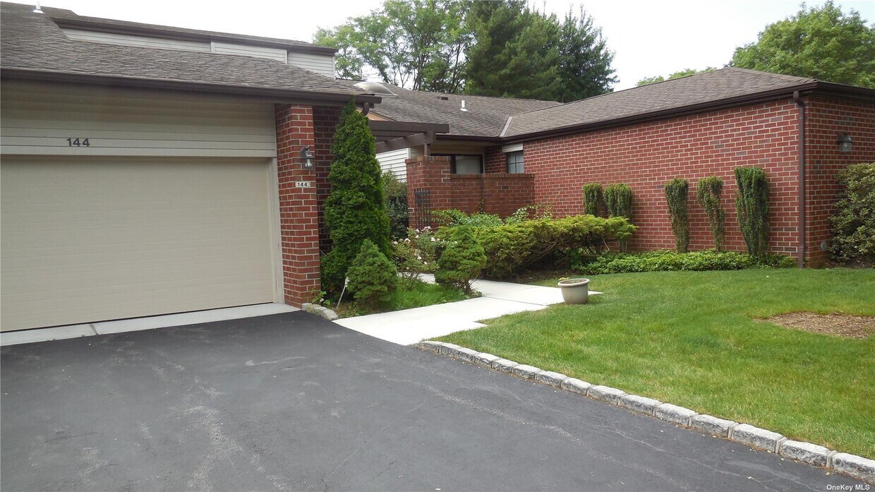 Foto principal - 144 Dove Hill Dr