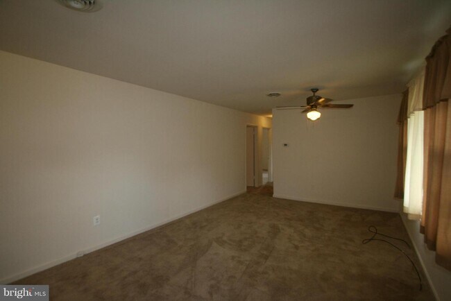Building Photo - 1415 E St