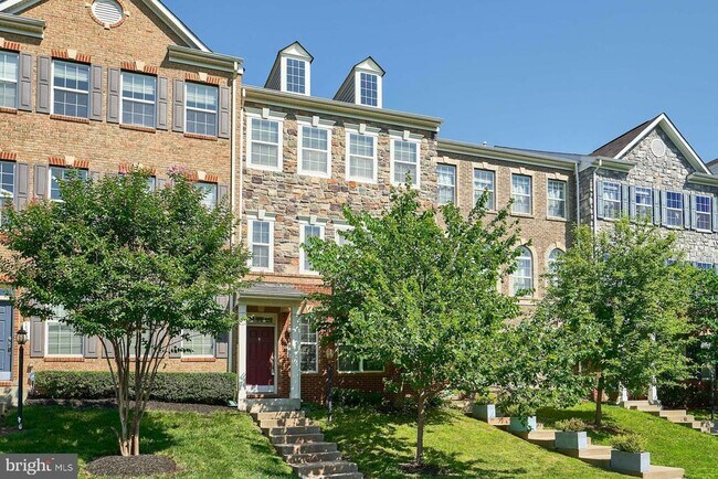 Foto del edificio - 1598 Kinnaird Terrace NE