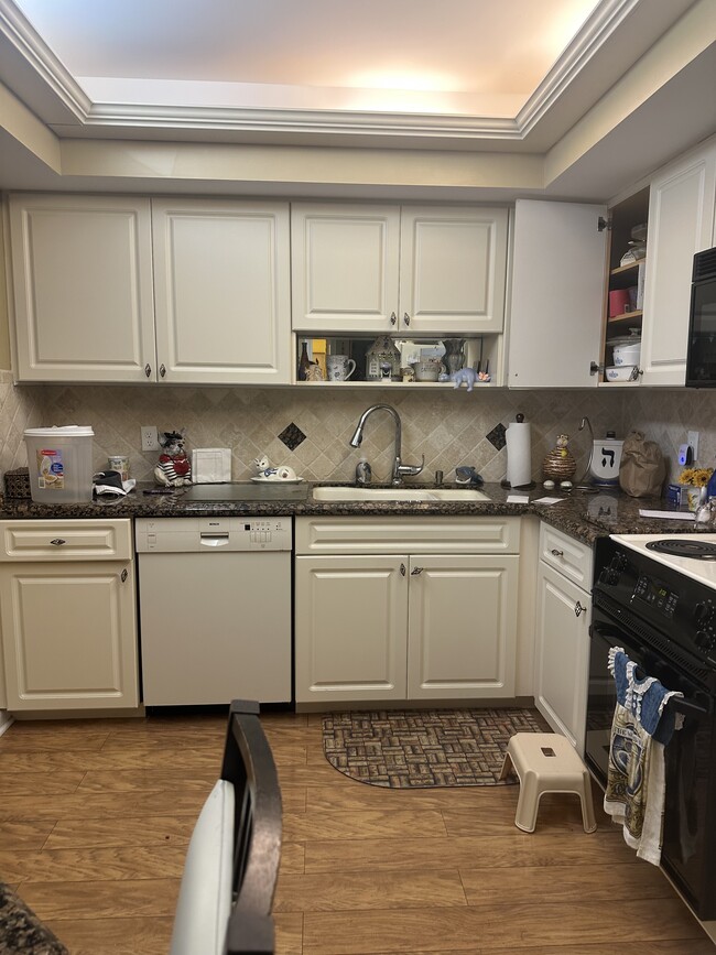 Building Photo - 4500 Gefion Ct